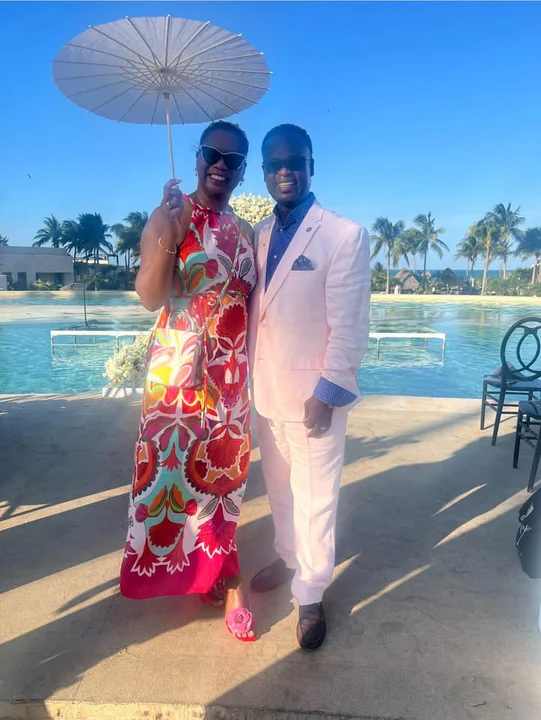 John and Veronica dressed for an evening beside the water